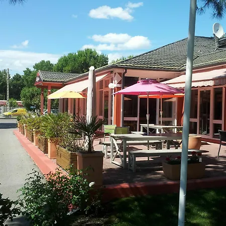 Halt Hotel 2*