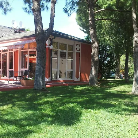 Hotel Halt