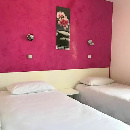 Halt Hotel